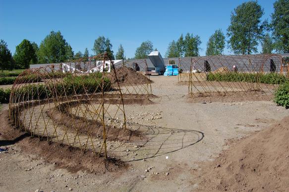 Tolvasen Pajutila
Vitsi�l�, Ristiina
Pajutunneli
Tunneli
Siperianpaju